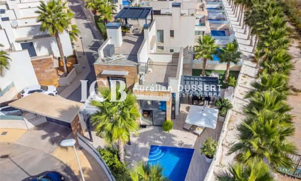 Resale - Villa -
Orihuela Costa - Lomas de Cabo Roig