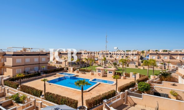 Revente - Maison mitoyenne -
Orihuela Costa - Lomas de Cabo Roig