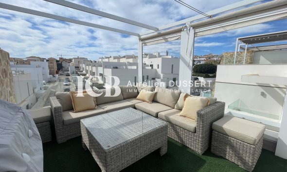 Resale - Townhouse -
Orihuela Costa - Villamartín