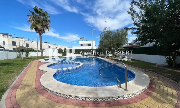 Resale - Townhouse -
Orihuela Costa - Villamartín