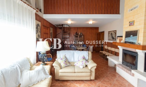 Resale - Villa -
Guardamar del Segura - Guardamar Playa