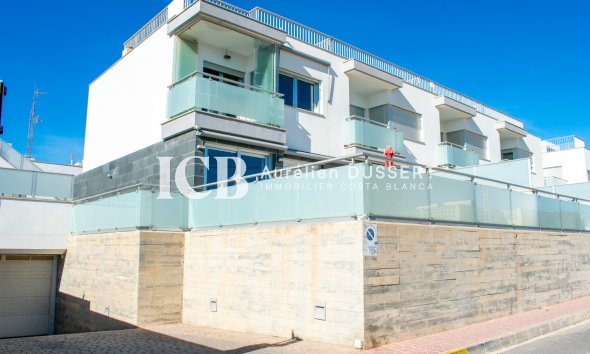 Resale - Townhouse -
Guardamar del Segura - Guardamar Playa