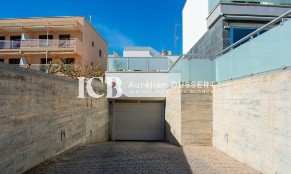 Resale - Townhouse -
Guardamar del Segura - Guardamar Playa