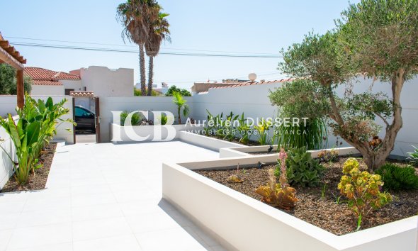 Resale - Villa -
Torrevieja - Torreta florida