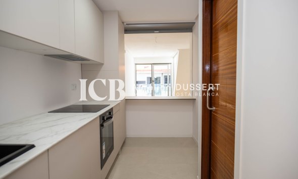 Resale - Apartment / flat -
Torrevieja - Playa del Cura