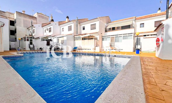 Resale - Apartment / flat -
San Miguel de Salinas - Pueblo