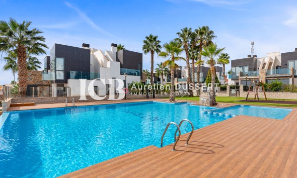 Resale - Townhouse -
Orihuela Costa - Lomas de Cabo Roig