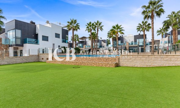 Resale - Townhouse -
Orihuela Costa - Lomas de Cabo Roig