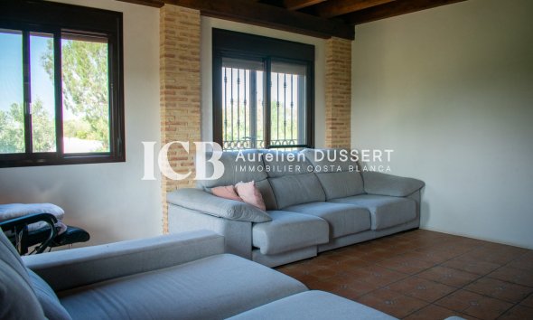 Reventa - Villa -
Dolores