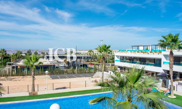 Reventa - Adosado -
Torrevieja - Los Altos