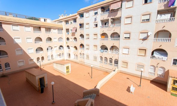 Reventa - Apartamento / piso -
Torrevieja - Centro