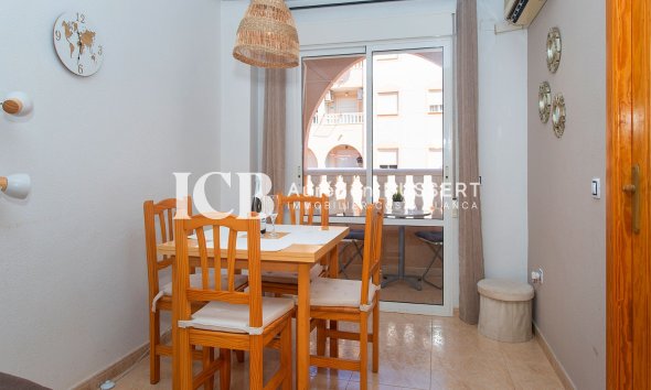 Revente - Appartement -
Torrevieja - Centro