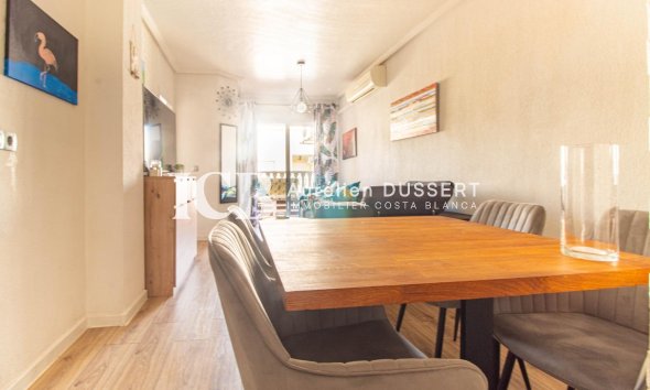 Resale - Apartment / flat -
Torrevieja - Centro