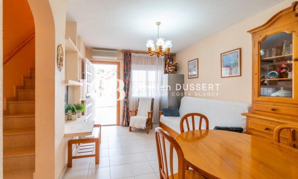 Revente - Maison mitoyenne -
Torrevieja - Los altos