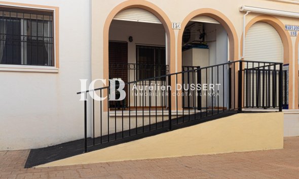 Resale - Apartment / flat -
Torrevieja - Playa de los Naufragos