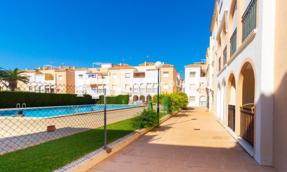 Reventa - Apartamento / piso -
Torrevieja - Playa de los Naufragos