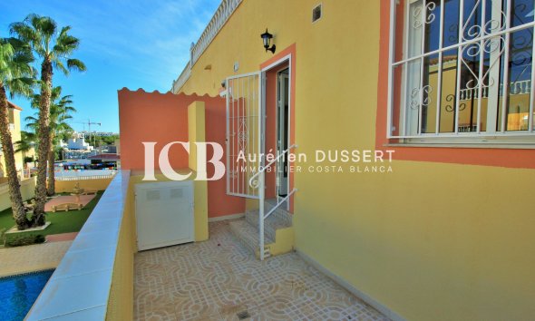 Resale - Townhouse -
Orihuela Costa - Villamartín