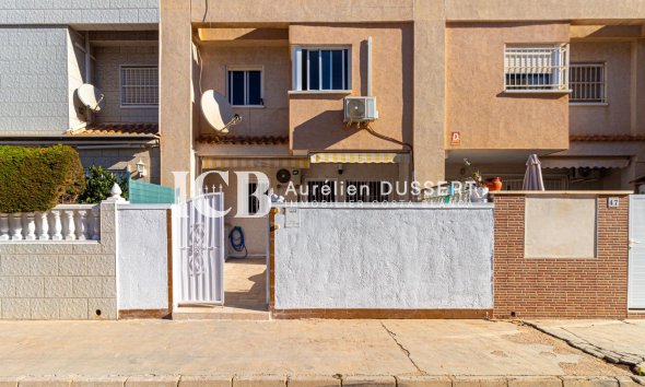 Revente - Maison mitoyenne -
Torrevieja - Aguas Nuevas