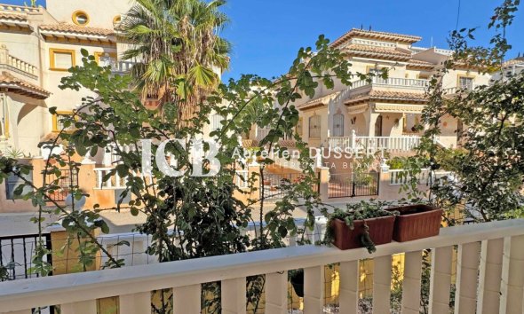 Revente - Maison mitoyenne -
Orihuela Costa - Lomas de Cabo Roig