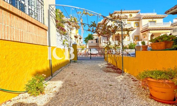 Resale - Townhouse -
Orihuela Costa - Lomas de Cabo Roig