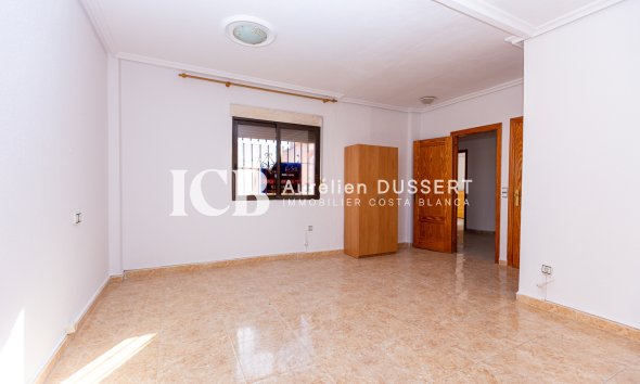 Reventa - Villa -
Orihuela Costa - Villamartín