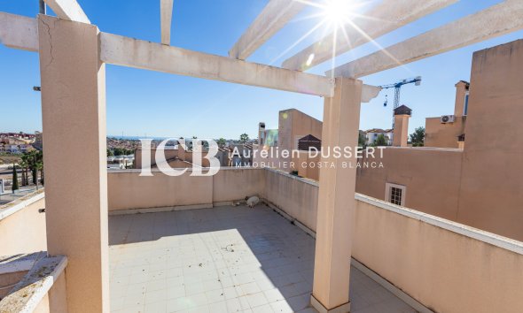 Resale - Villa -
Orihuela Costa - Villamartín