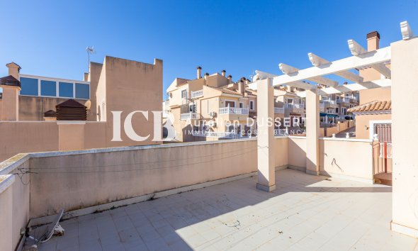 Resale - Villa -
Orihuela Costa - Villamartín