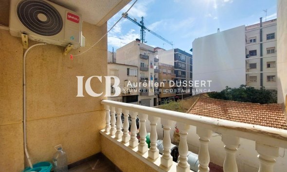 Revente - Appartement -
Torrevieja - Paseo maritimo