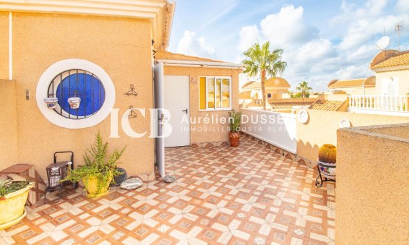 Resale - Townhouse -
Orihuela Costa - La Regia