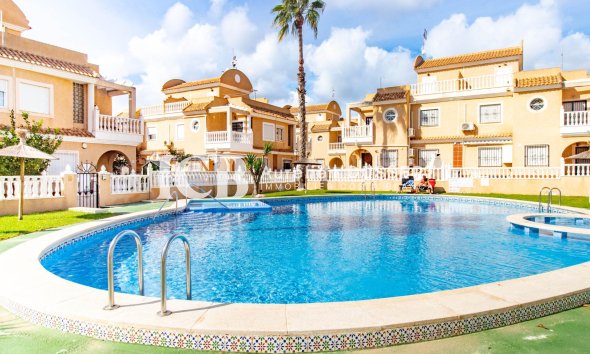 Resale - Townhouse -
Orihuela Costa - La Regia