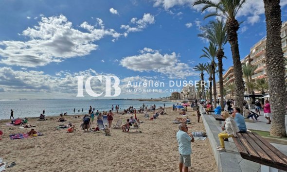 Resale - Apartment / flat -
Torrevieja - Playa del Cura