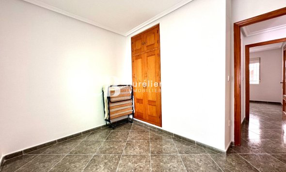 Alquiler a largo plazo - Apartamento / piso -
Torrevieja - Habaneras