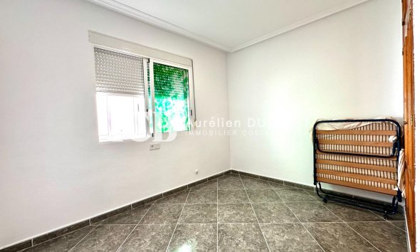 Alquiler a largo plazo - Apartamento / piso -
Torrevieja - Habaneras