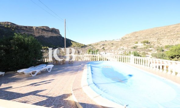 Reventa - Villa -
Crevillent - Crevillente