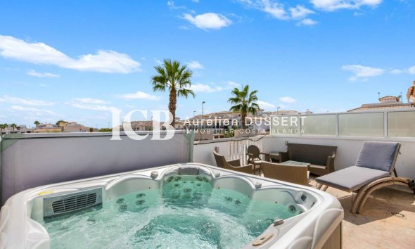 Revente - Villa -
Torrevieja - Punta prima