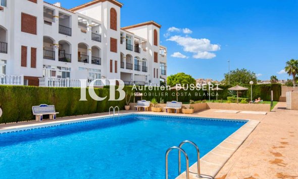 Revente - Villa -
Torrevieja - Punta prima