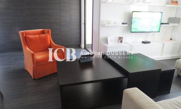 Revente - Appartement -
Guardamar del Segura - Urbanizaciones