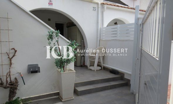 Revente - Appartement -
Torrevieja - Center