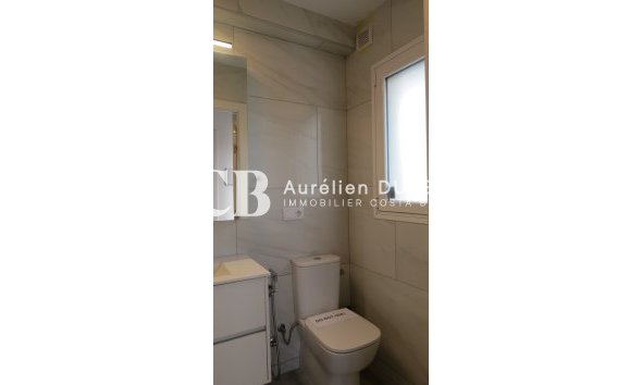 Revente - Appartement -
Torrevieja - Center