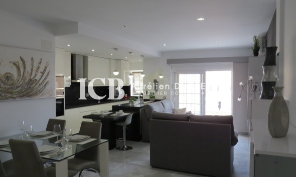 Revente - Appartement -
Guardamar del Segura - Urbanizaciones