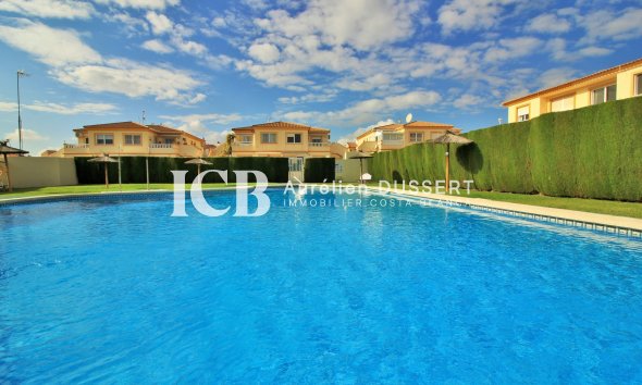 Reventa - Apartamento / piso -
Orihuela Costa - Playa Flamenca