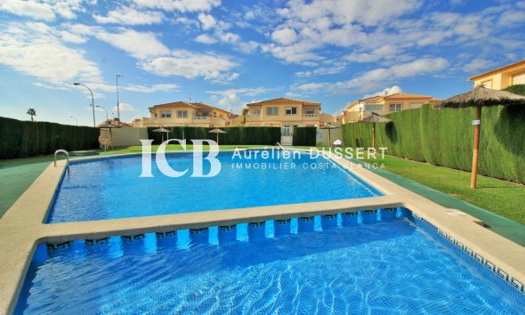 Reventa - Apartamento / piso -
Orihuela Costa - Playa Flamenca