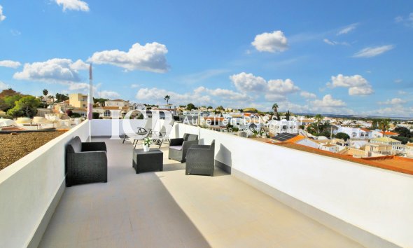 Revente - Appartement -
Orihuela Costa - Villamartín