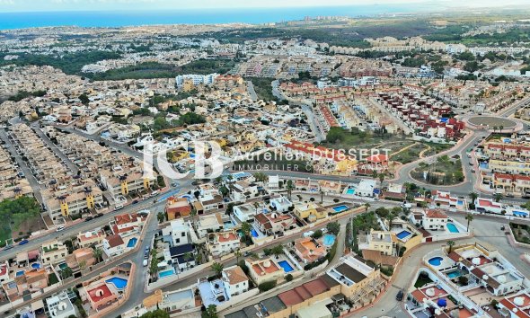 Revente - Appartement -
Orihuela Costa - Villamartín