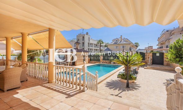 Revente - Villa -
Torrevieja - La veleta