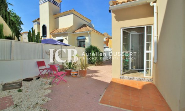 Reventa - Villa -
Orihuela Costa - Villamartín