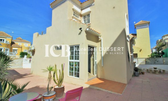 Reventa - Villa -
Orihuela Costa - Villamartín