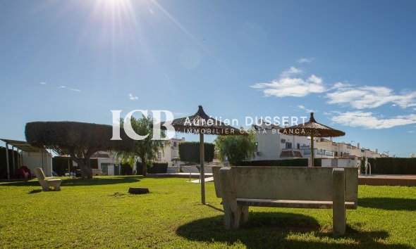 Reventa - Adosado -
Torrevieja - Jardin Del Mar