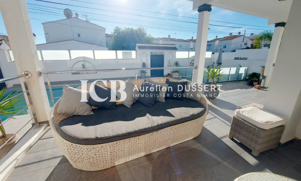 Resale - Villa -
Orihuela Costa - Cabo Roig