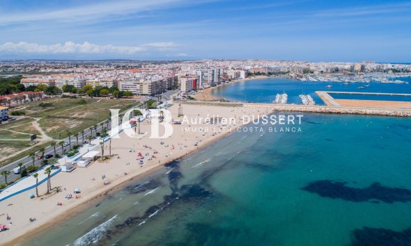 Reventa - Apartamento / piso -
Torrevieja - Playa de los Naufragos